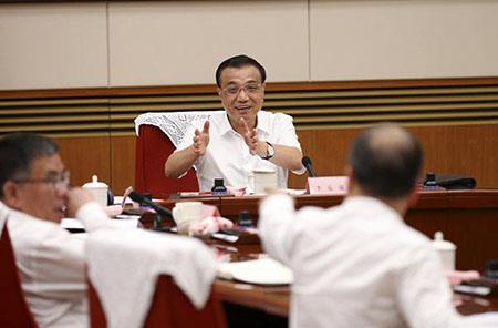 Hiina ajakirjanduse uuendamine ja majanduse restruktureerimine Li Keqiang.jpg Manufacturing Upgrades and Economic Restructuring with Chinese Premier Li Keqiang.jpg
